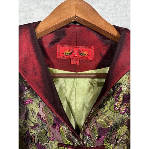 Luxurious Brocade Women's Blazer - Picture 2 of 6